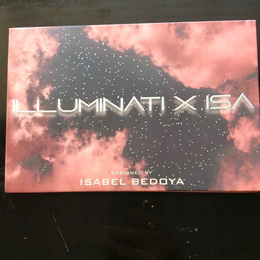 Illuminati x ISA Glam Palette